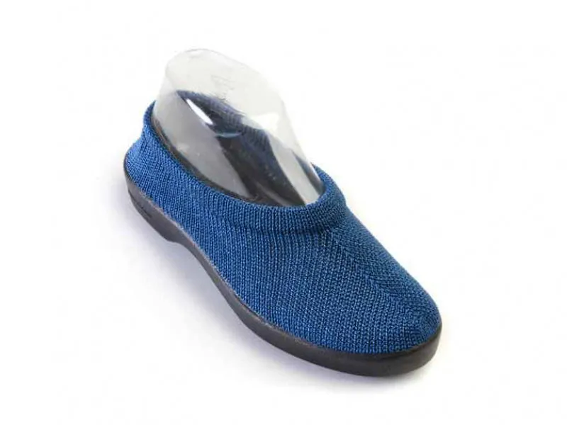 Arcopedico Sec V - Unisex Slip-On Shoe