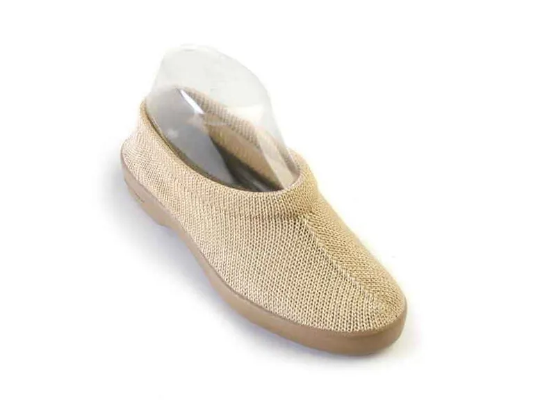 Arcopedico Sec V - Unisex Slip-On Shoe