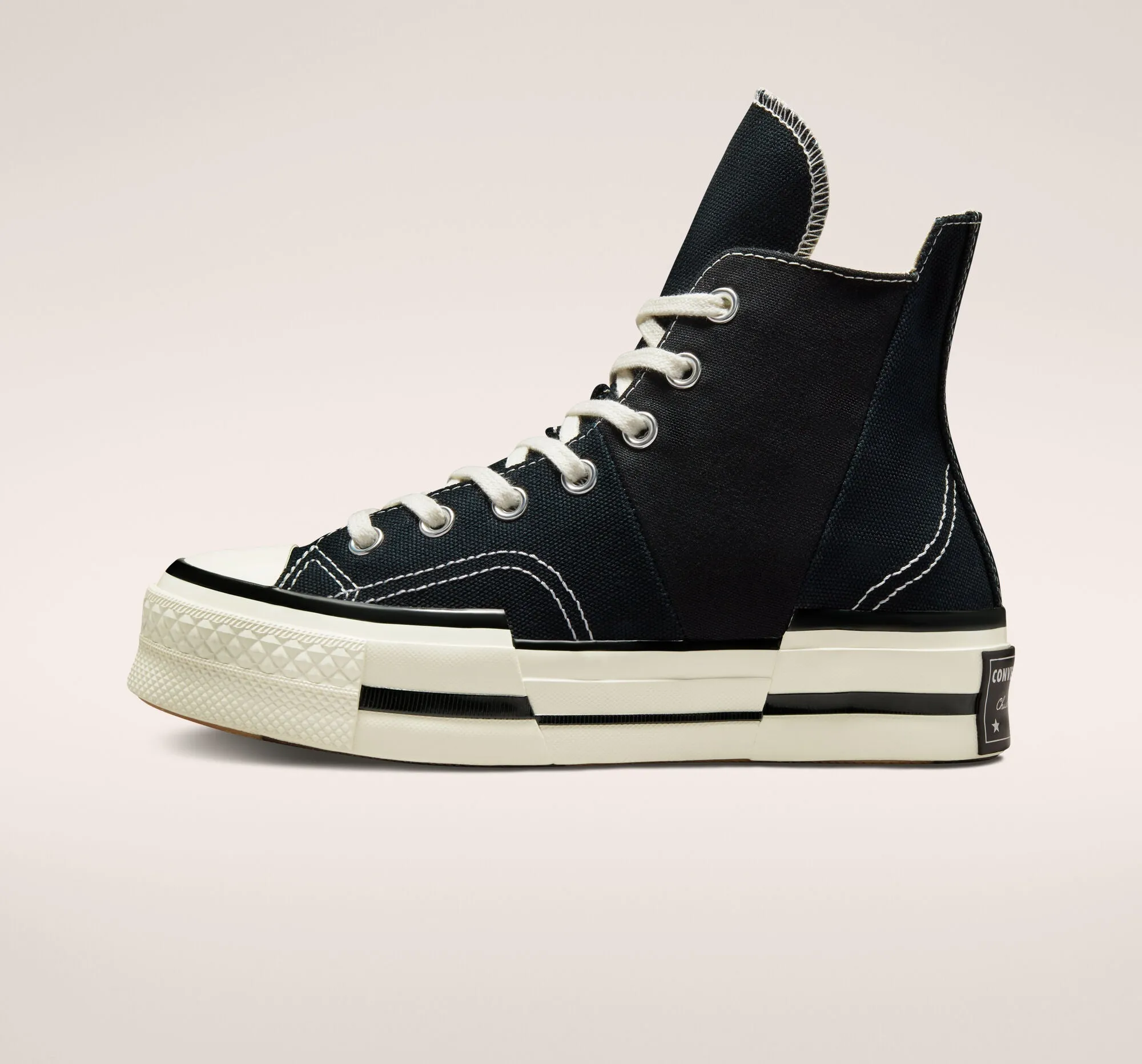 Chuck 70 Plus Unisex in Black