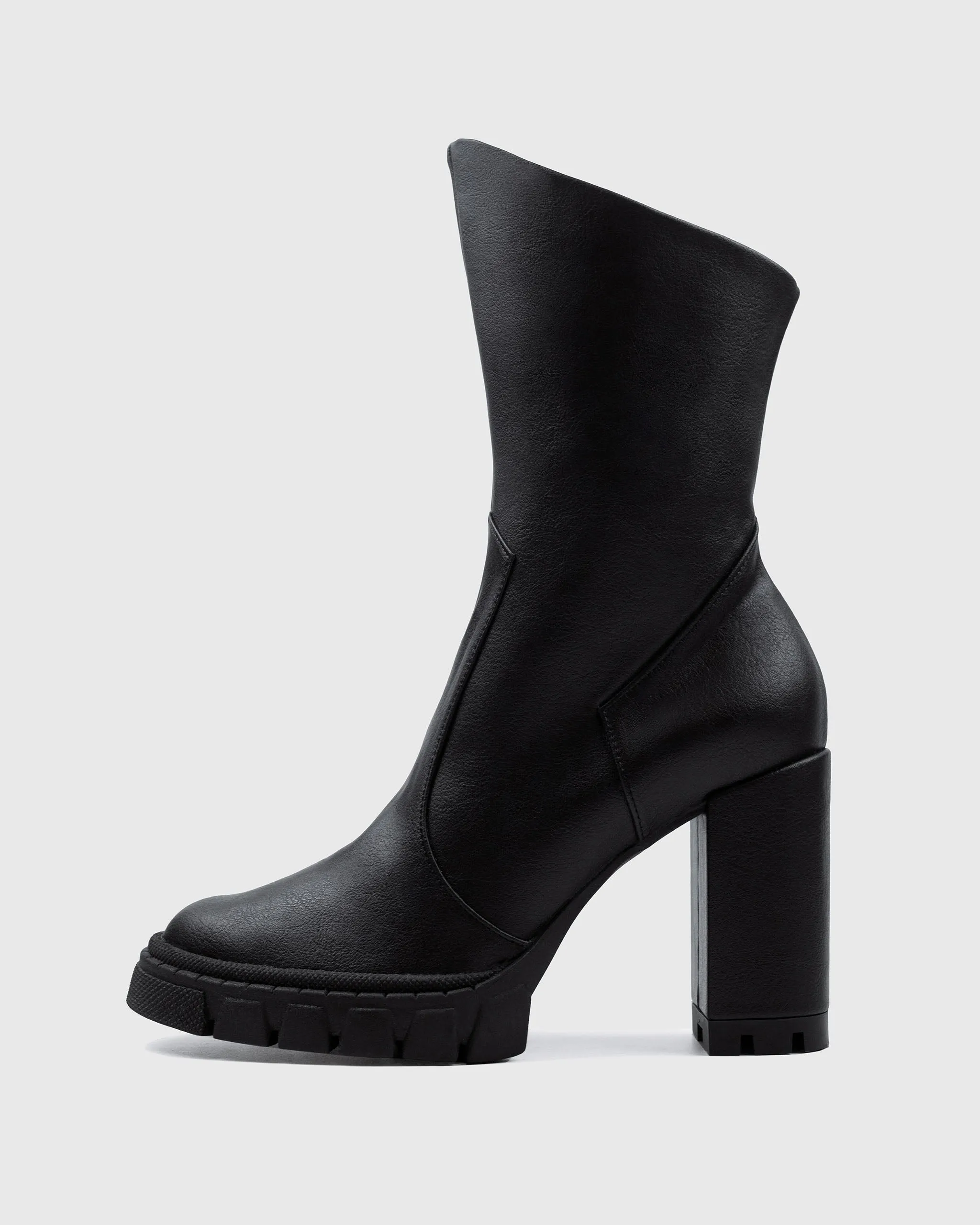 Ritual Boots Black Vegea leather ankle boots